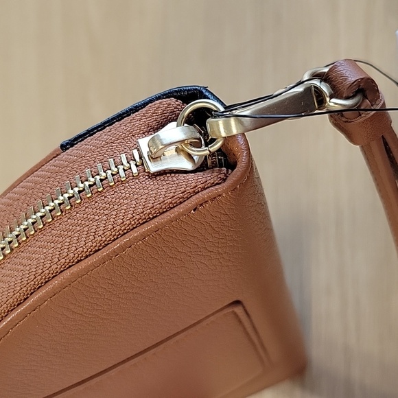 Elizabeth and James Wristlet - Picture 7 of 7